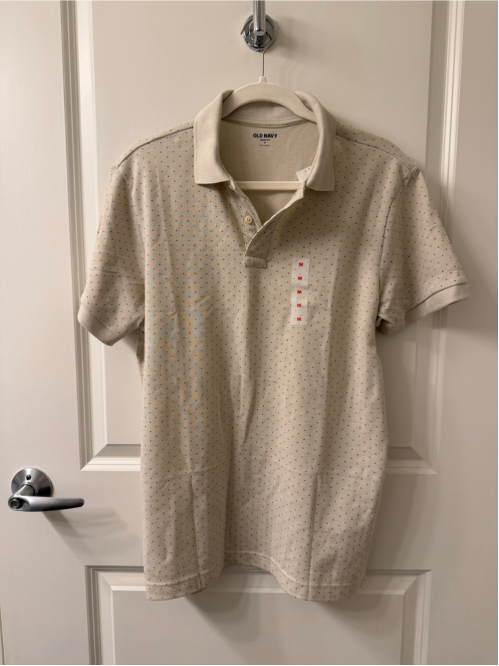 Men's Old Navy Polo Shirt Size M Beige with Black Polka Dots - Picture 1 of 4